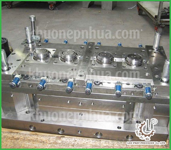 So sánh ép phun nhựa truyền thống và ép nhựa công nghệ cao