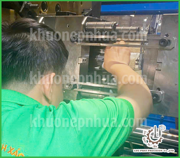 Quy trình bảo trì khuôn ép nhựa định kỳ trong nhà máy sản xuất